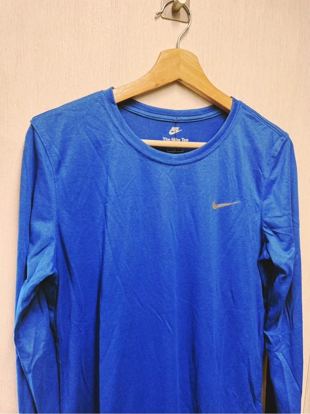 NWT Nike Dri-FIT Long Sleeve Training Top in Blue, Size Large